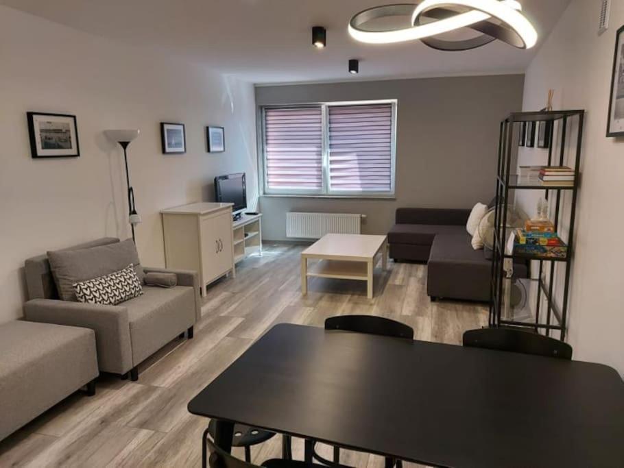 Uroczy Apartament W Scislym Centrum Gizycka Giżycko Buitenkant foto
